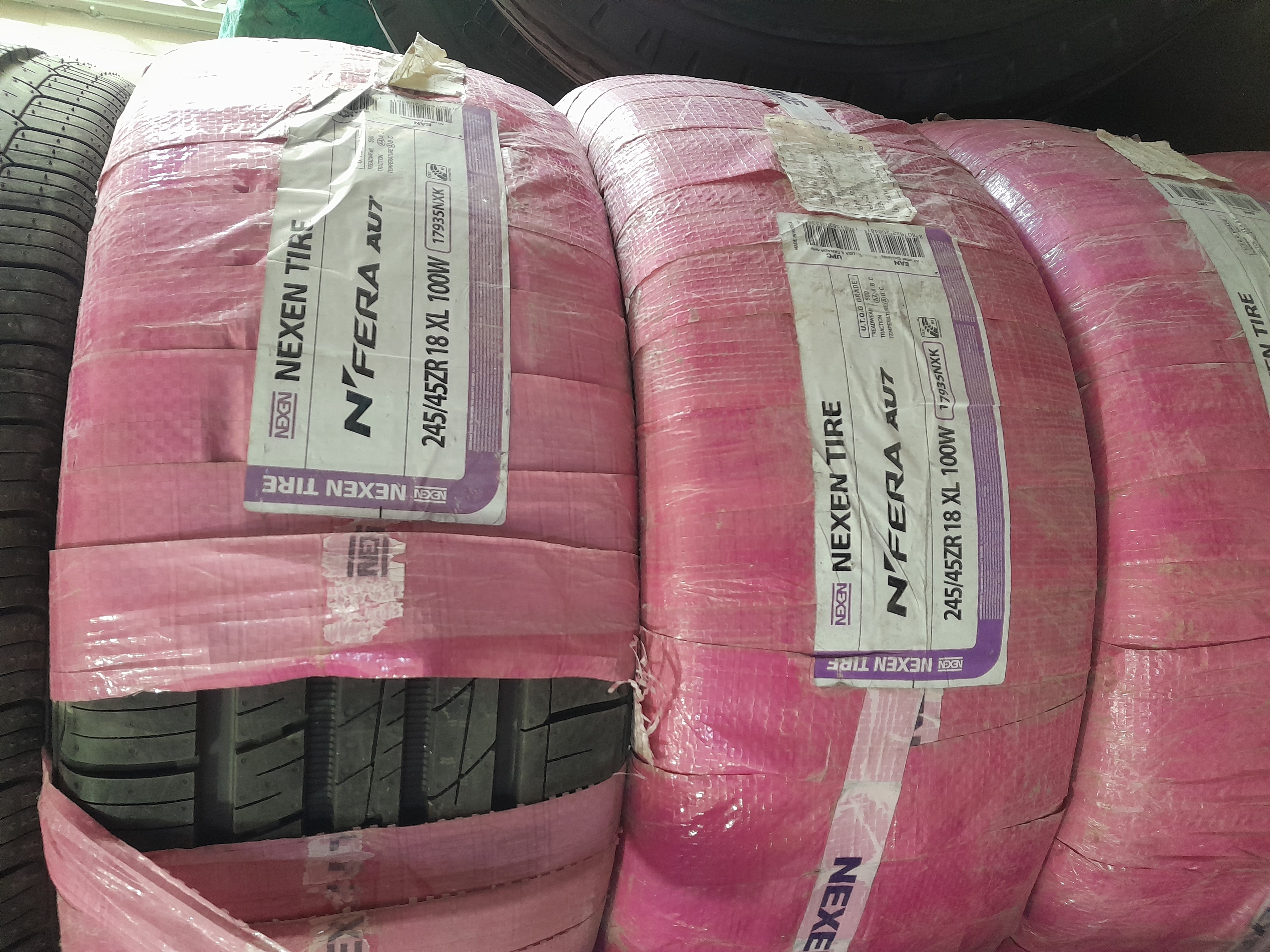 لاستیک نکسن 245/45R18گلNfra AU7